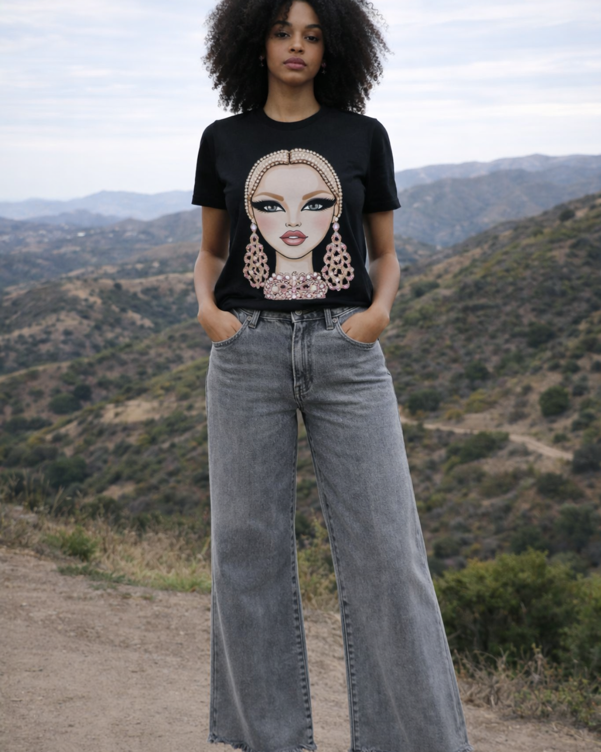 Snobby Fashion Society Graphic Tee – Black